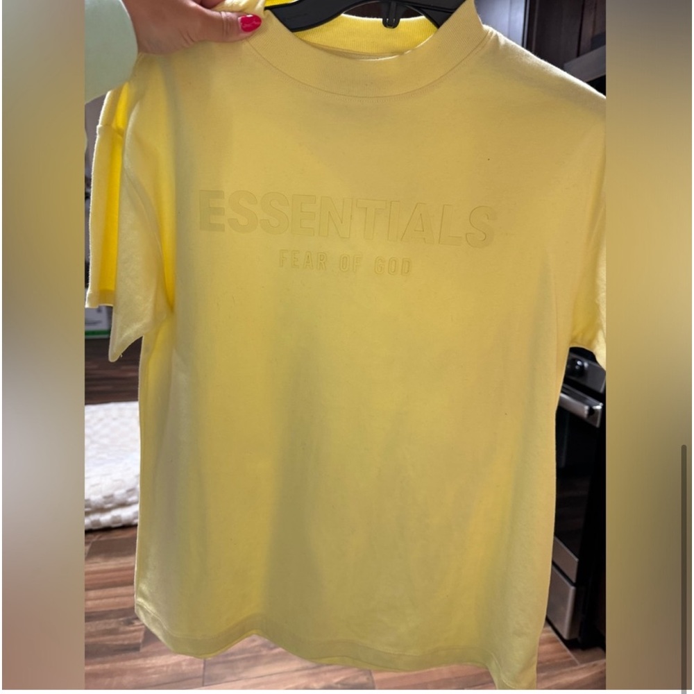 NWT essentials FOG T shirt